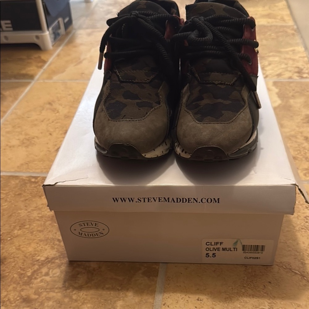 Steve Madden Cliff Olive Multi Sneakers